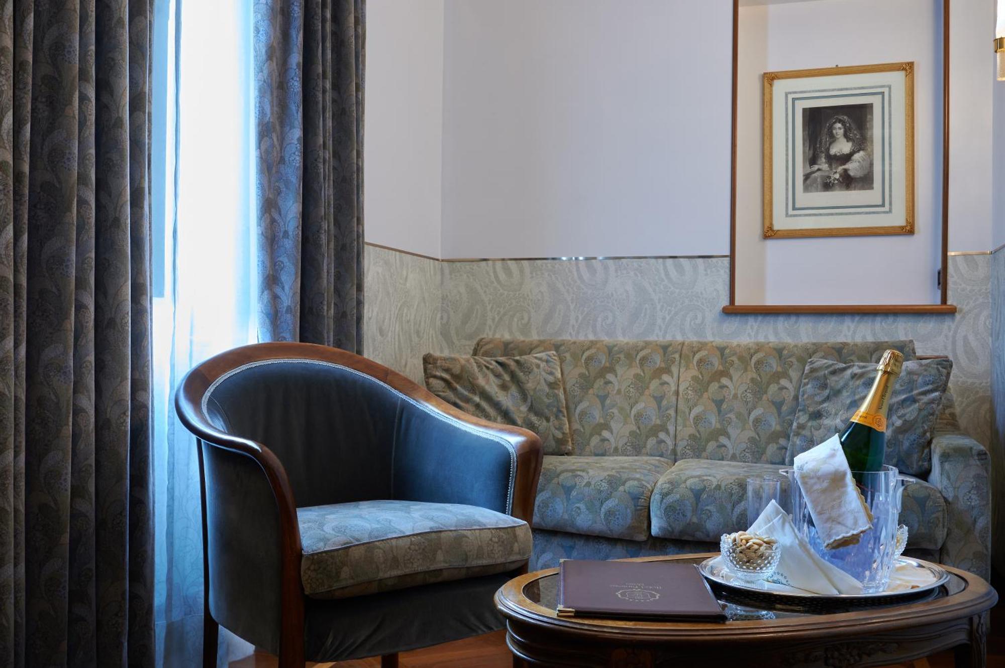 Hotel Farnese Rome